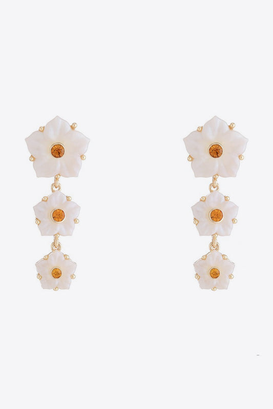 Contrast Resin Flower Earrings