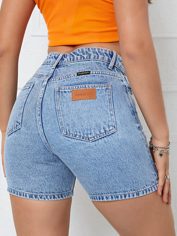 EZwear Letter Patched Detail Denim Shorts